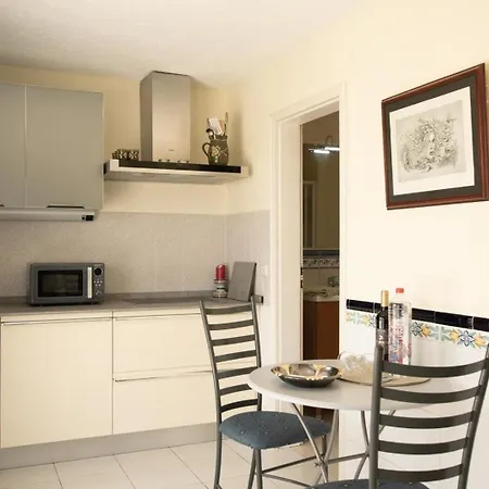 Charmante In Mit Pool Und Grill Appartement *